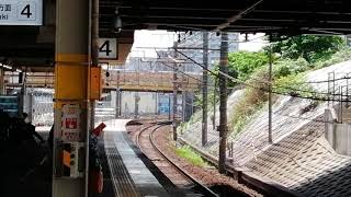 少し遠目で凄まじい警笛を一声鳴らしてくれました！。EF210 328号機牽引仙台タ発福岡タ行1073レ金山4番線通過