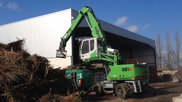 SENNEBOGEN - Material Handling: 821 Material Handler E-Series handling biomass in the Netherlands