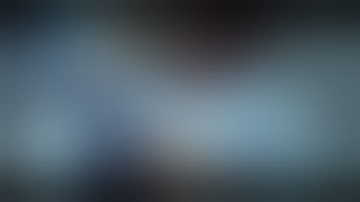 Boiling Point (2021) - Young chef tries to hide self-harm cuts from colleague