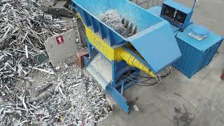 Zato´s Blue Devil shredding aluminium profiles