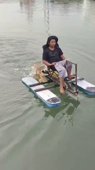 kemudi sepeda air semi otomatis cocok untuk arus kuat#experiment #waterbike #funny #toys