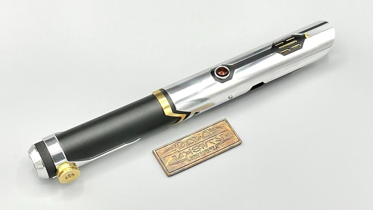 Andrew's KR Sabers "Regiis" Lightsaber with Proffie and Goth Chassis