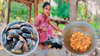 Adivasi Women Catching Oyster and Cooking in Village Style  Healthy Recipe Adivashi Village Cooking