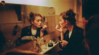 [𝐏𝐥𝐚𝐲𝐥𝐢𝐬𝐭] can't stop falling in love. - Patrick Watson, Cigarettes After Sex, ...