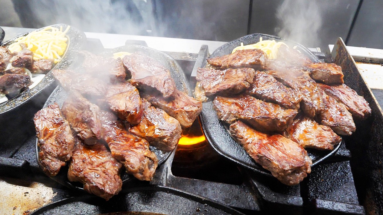 衝撃の超厚切り肉！ガッツリ肉ラッシュで４４席が超満席になる東京最強ステーキ屋丨Japanese Street Food