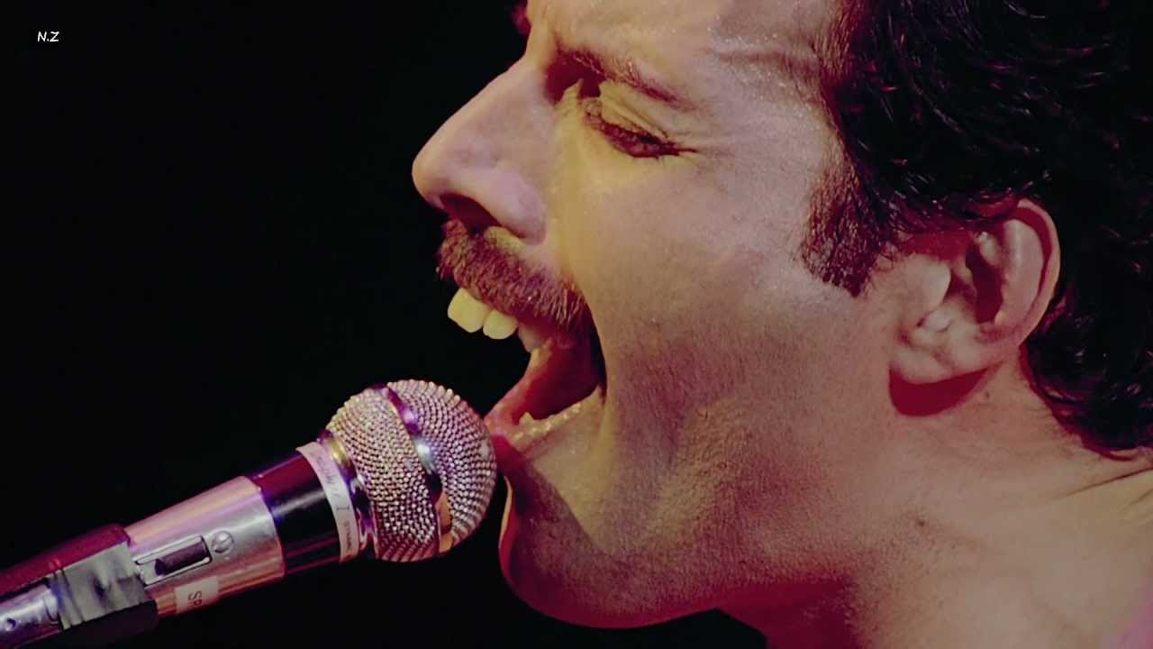 Bohemian Rhapsody (Live at Wembley 11-07-1986)