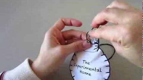 Felt Christmas Ornament Tutorial by The Experimental Home