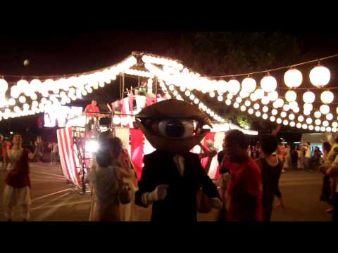 日比谷公園「超お祭り。」大道芸人だらけの盆踊り♪。