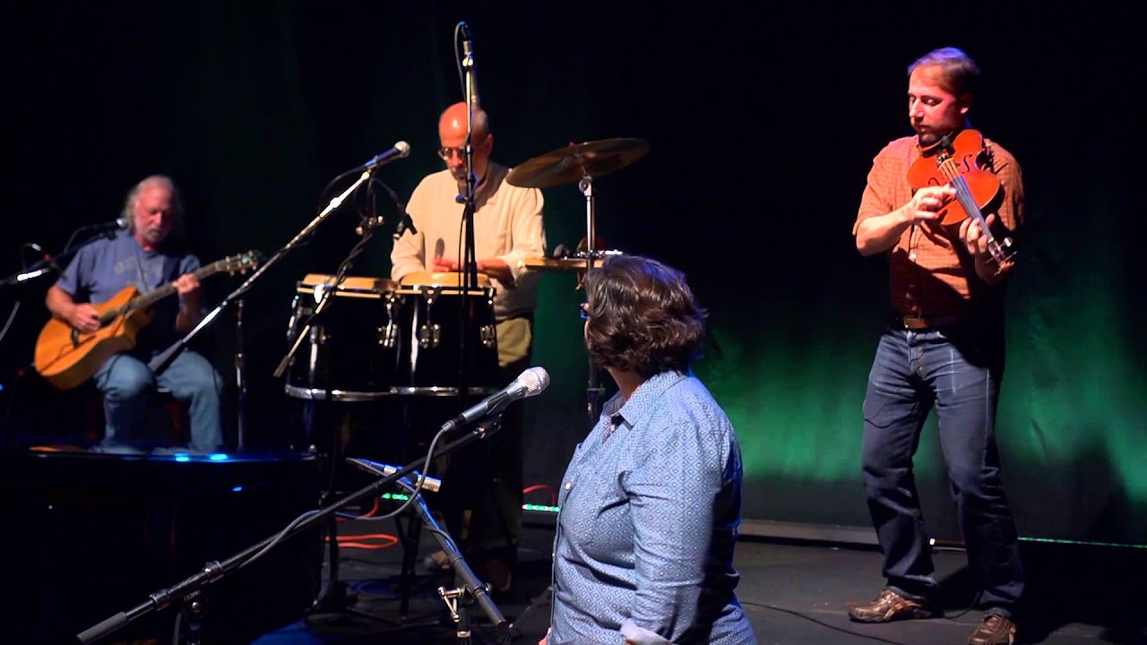 performers chilenos Pam Ortiz Band - Working With My Hands