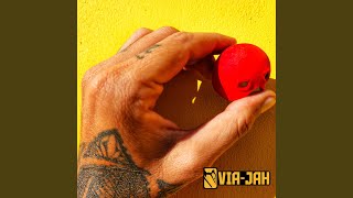 Video thumbnail of "Via-Jah - Palhaço"