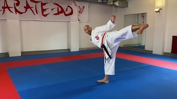 Kihon 4.Kyu Blau / Bleu