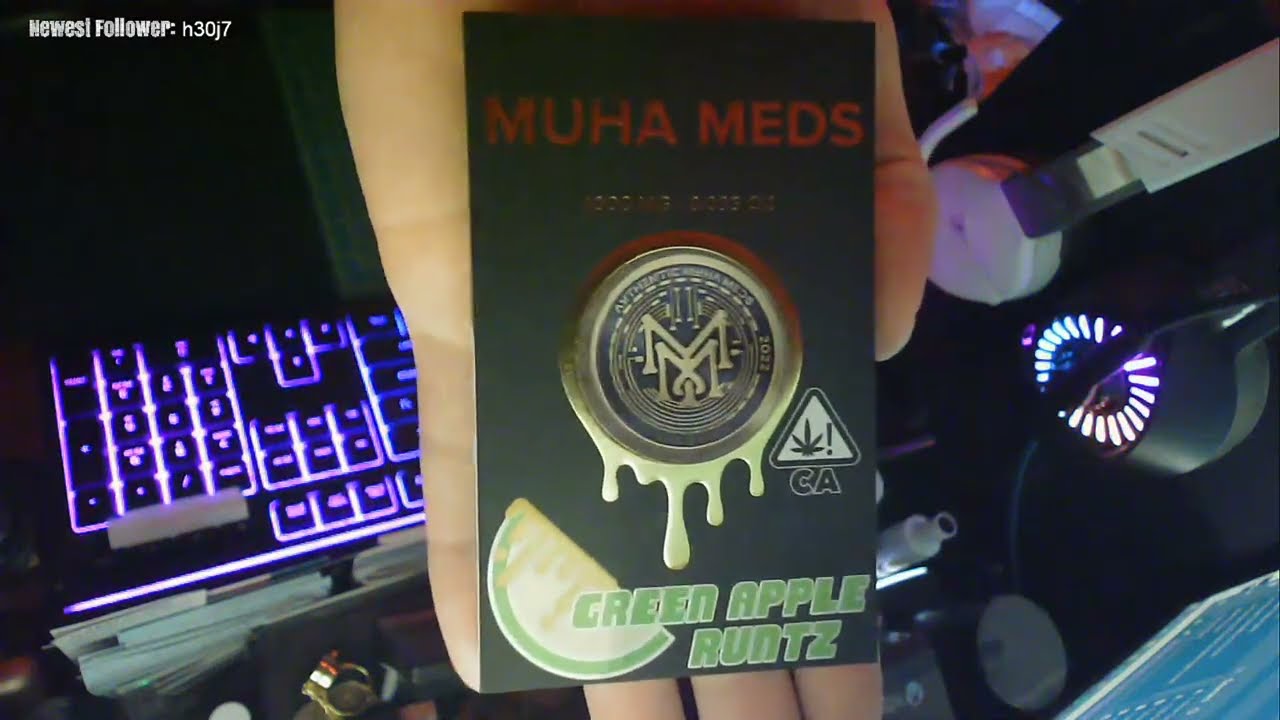 🍏 Opening Muha Meds Green Apple Runtz 1g Vape 👀 Hand Cam . Clouds ✔️