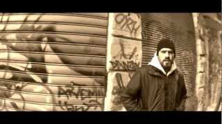 Apostoleas - Aftos Pou Se Spaei Official Video 2013
