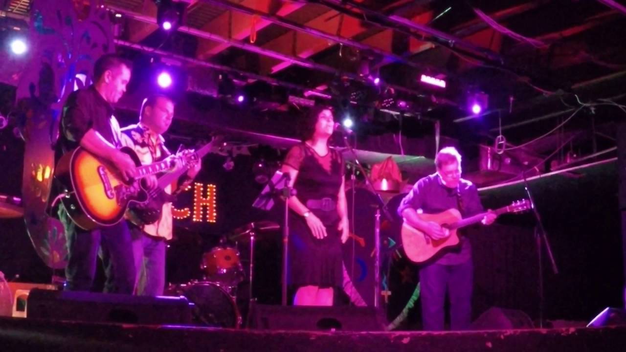 Laura Moore - Do I Ever Cross Your Mind