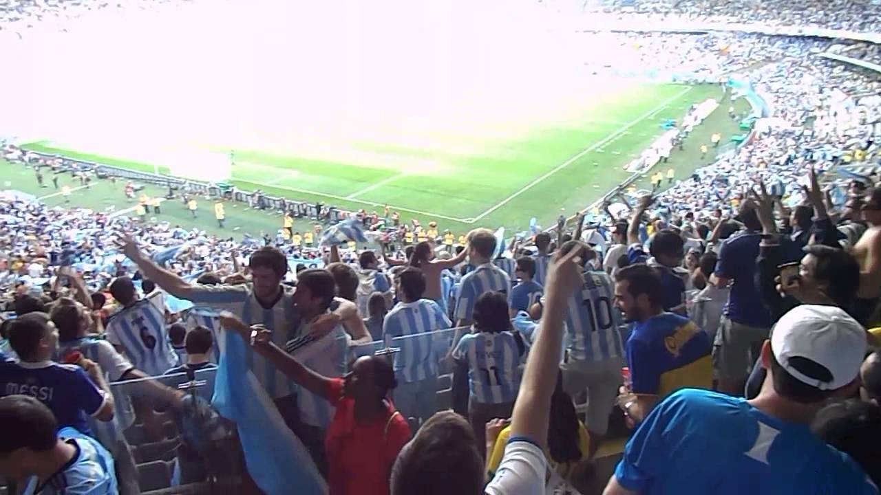 "Maradona es más grande que Pelé" - YouTube