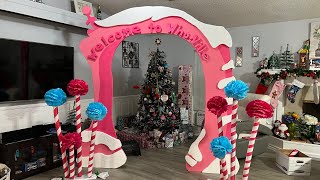 The Grinch Who-Ville Archway decoration