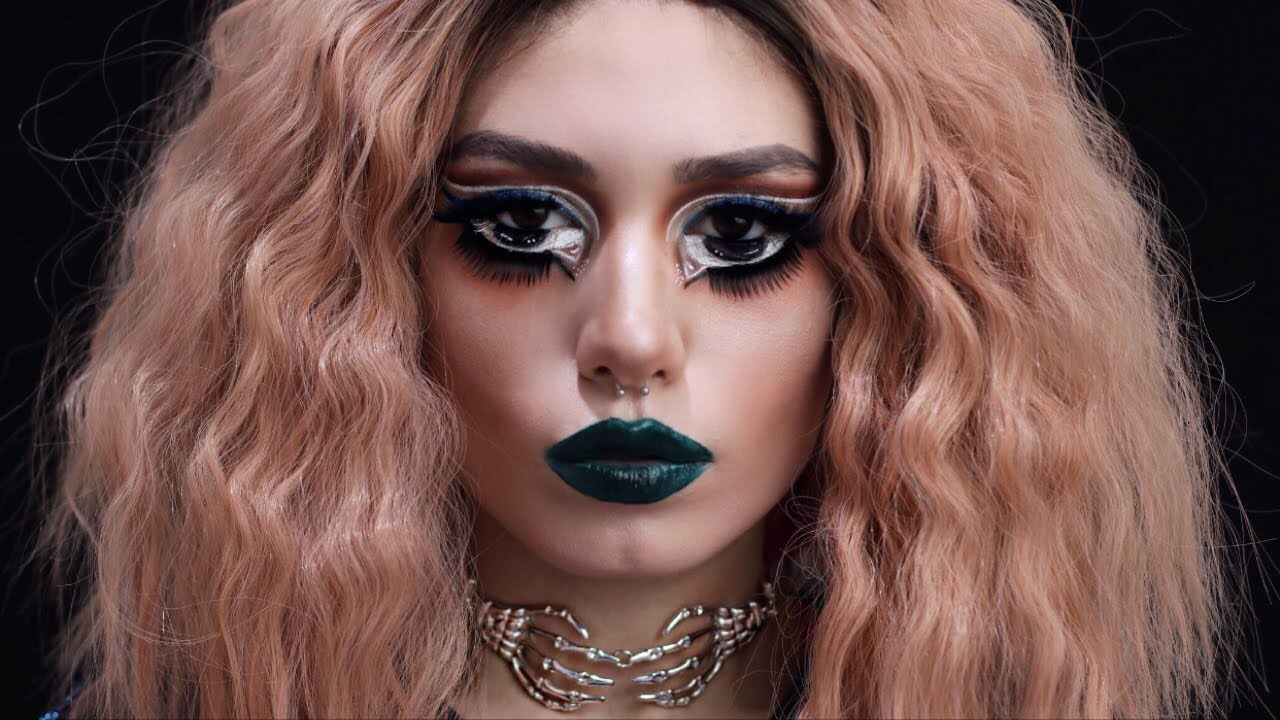 OYUNCAK BEBEĞE DÖNÜŞTÜM! | MONSTERHIGH