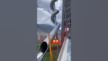 Le toboggan le plus fou 😵‍💫🫨🤌🏻met un jaime si tu le connais?#toboggan #aventure