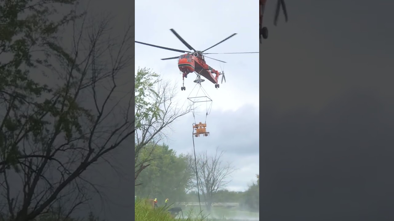 Sikorsky S-64 Erickson Skycrane power line installation
