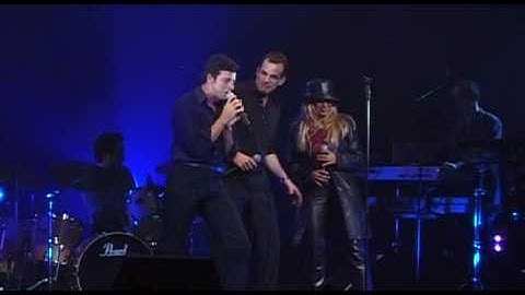 Thumbnail of Garou, Patrick Bruel et Laam - Casser  la voix (Zenith De Paris 14.05.2000)