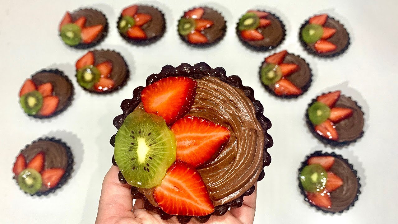 طورطات صغار بكريمة الشوكولاالاقتصادية بعجين سحري بيضة فقط بدون زبدة كتخرج كمية كبيرة 12قطعة حجم كبير