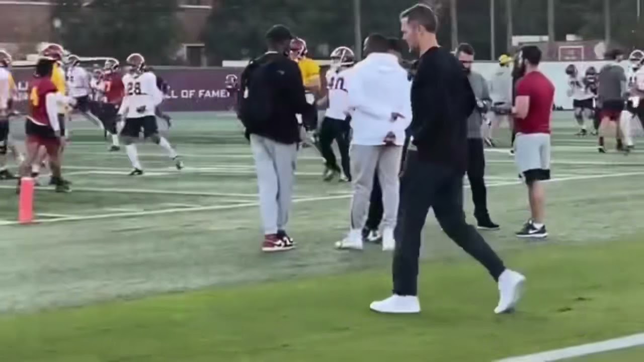 Bob Stoops OU vs Lincoln Riley’s USC First Day at Football Practice