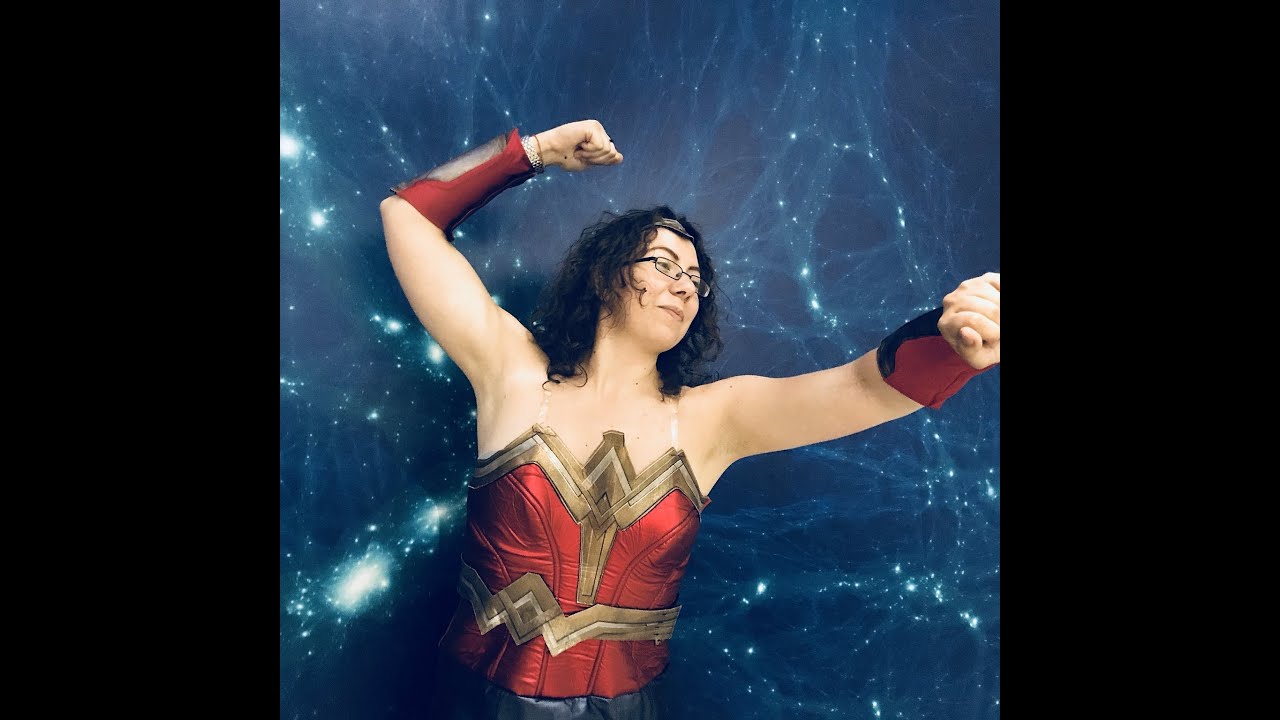 Chicago charismatic author Gwen Tolios is my very special guest with  “Fae Deals & Other Tales”!