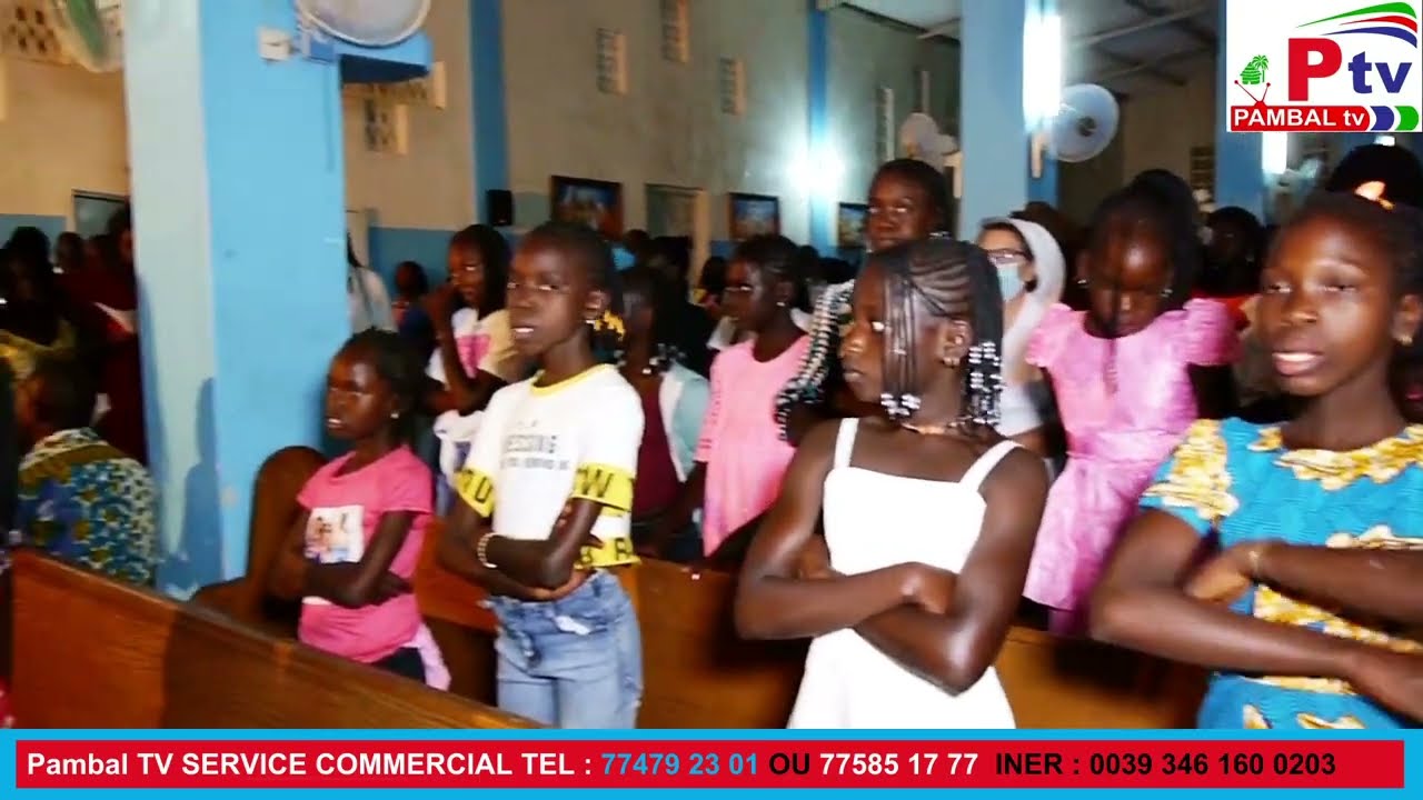 Messe de 00h du  24 décembre 2021 à la paroisse Saint Charles Lwanga de pendiènou à Pambal célébrée