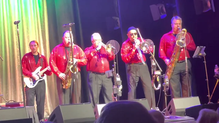 ENTERTAINMENT CT 2022 - MOTOWN KATE THEATER IN OLD...