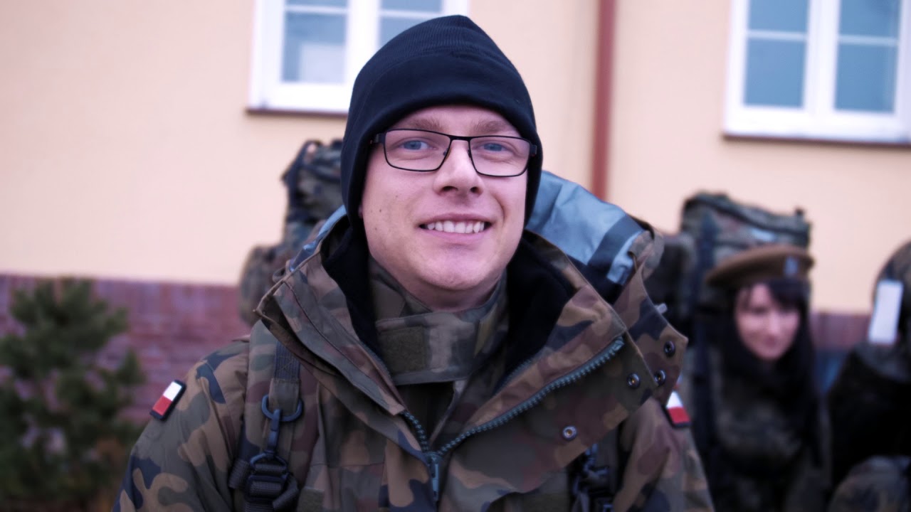 Od bramy koszar do capstrzyku