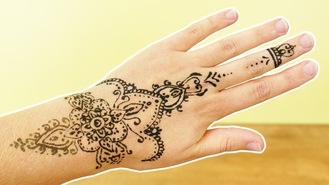 Henna Tattoo Selber Machen Schones Blumen Design Muster Auf Hand Diy Tatowieren Ohne Schmerz Youtube
