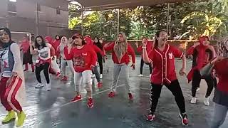 Zumba clas A3studio Bantaeng 🤩💃 from zin rahmi