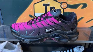 Nike Air Max Plus (Black/Pink Gradient) - SKU: FJ5481-010