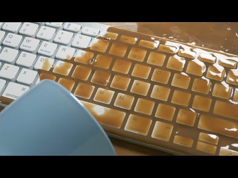 "Ремонт" и чистка клавиатуры, от Apple, после того, как пролил на нее кофе.