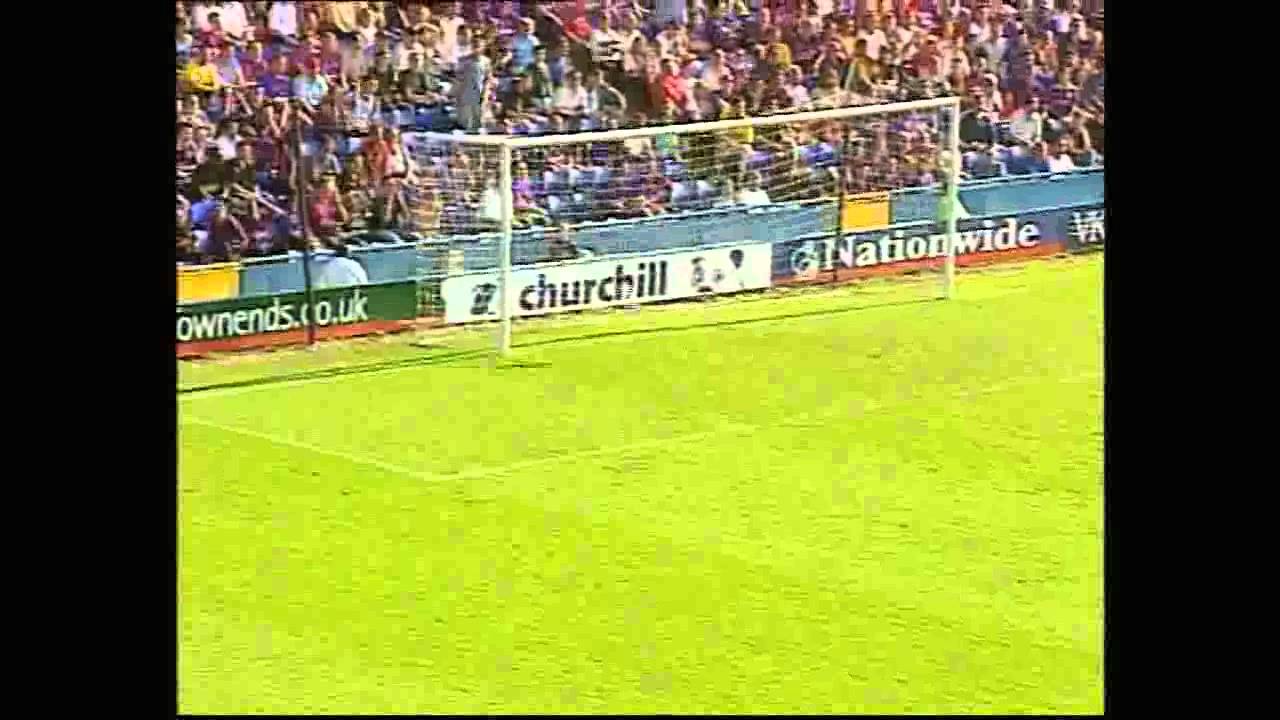 2003-04 Crystal Palace v West Bromwich Albion: Referee head butted by player!