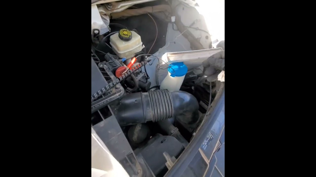 Насос системы Defender для Mercedes Sprinter 2018 года. Как его заменить.