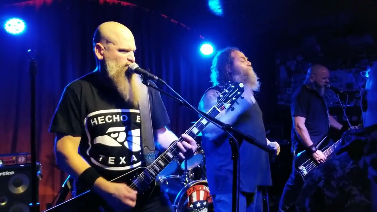 M.O.D. - "Douche Crew" (11/24/19)