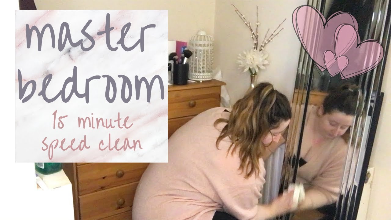 CLEAN WITH ME | Master Bedroom 15 Minute Pick Up | Laura O' Sullivan