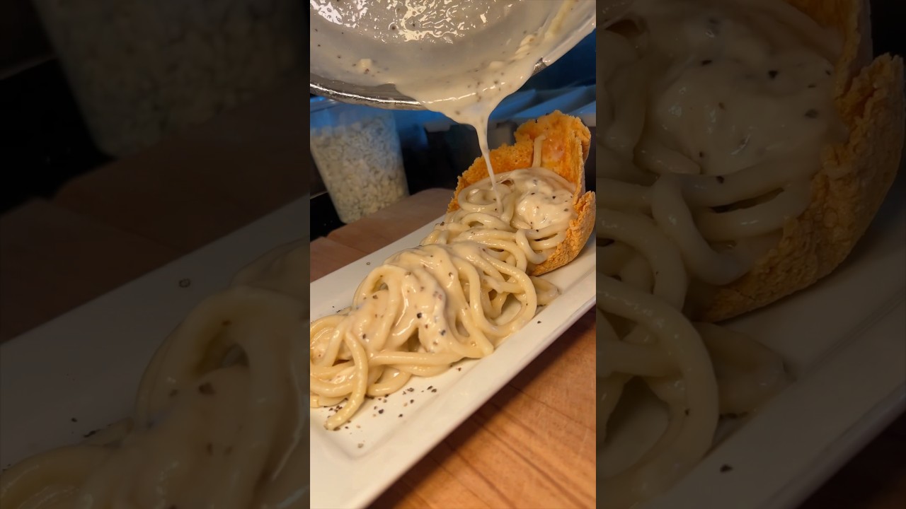 TONARELLI CACIO E PEPE from Macoletta in Astoria, Queens NYC! 🍝🧀🔥🤤 #DEVOURPOWER