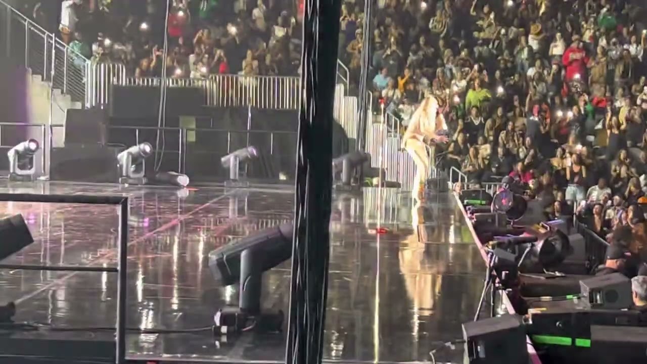 Mary J. Bilge- Not Gon Cry Live (Good Morning Gorgeous Tour)