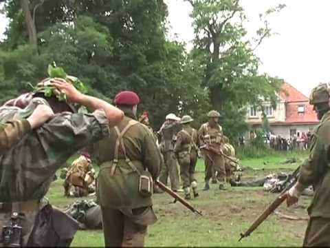 Podrzecze 2013 - Kanadyjczycy w Normandii - inscenizacja walk w 1944 r - YouTube