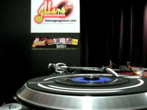 Johnny Segui Daniel Santos con Johnny Segui y su orquesta - Jesus Maria.AVI - YouTube