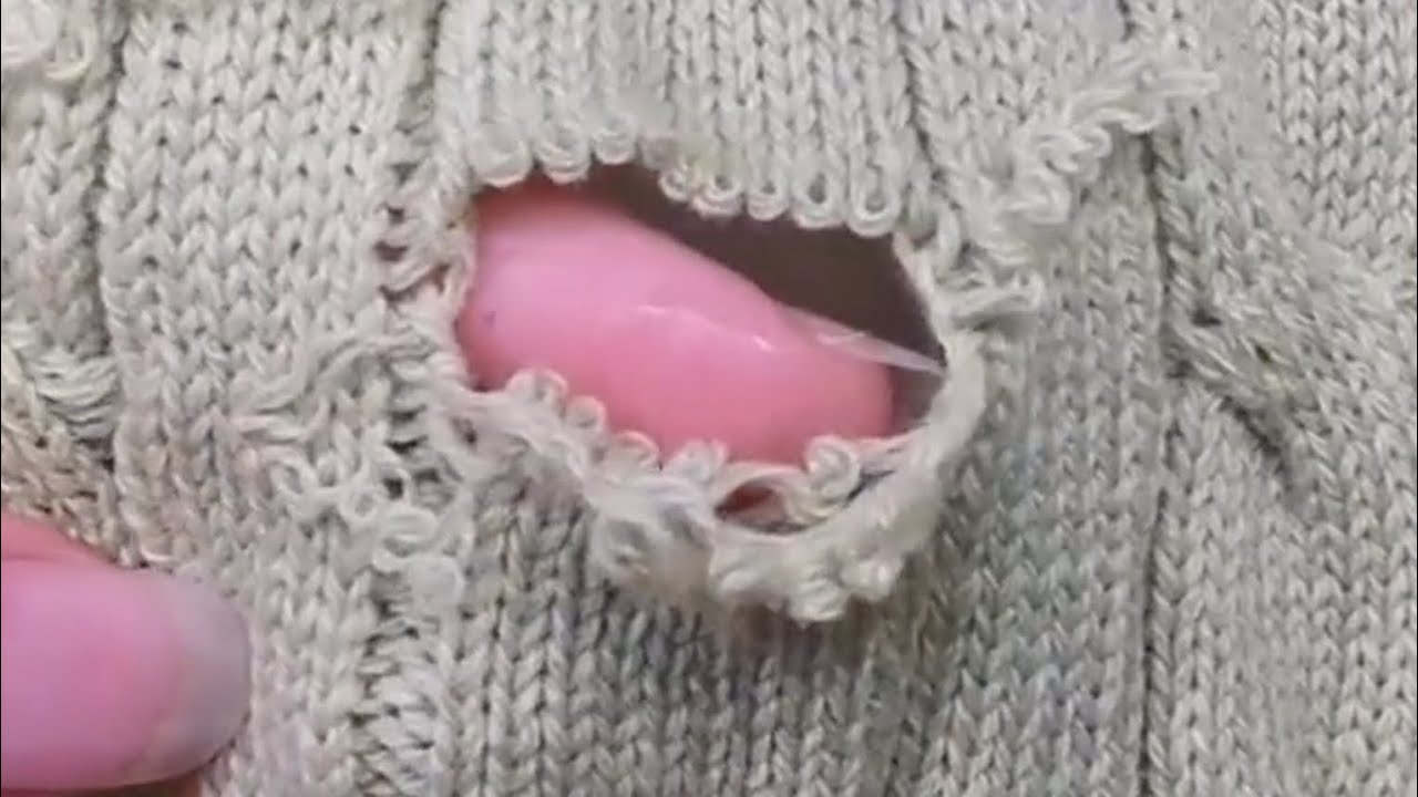 How to perfectly repair a hole in a knitted sweater without leaving any ...