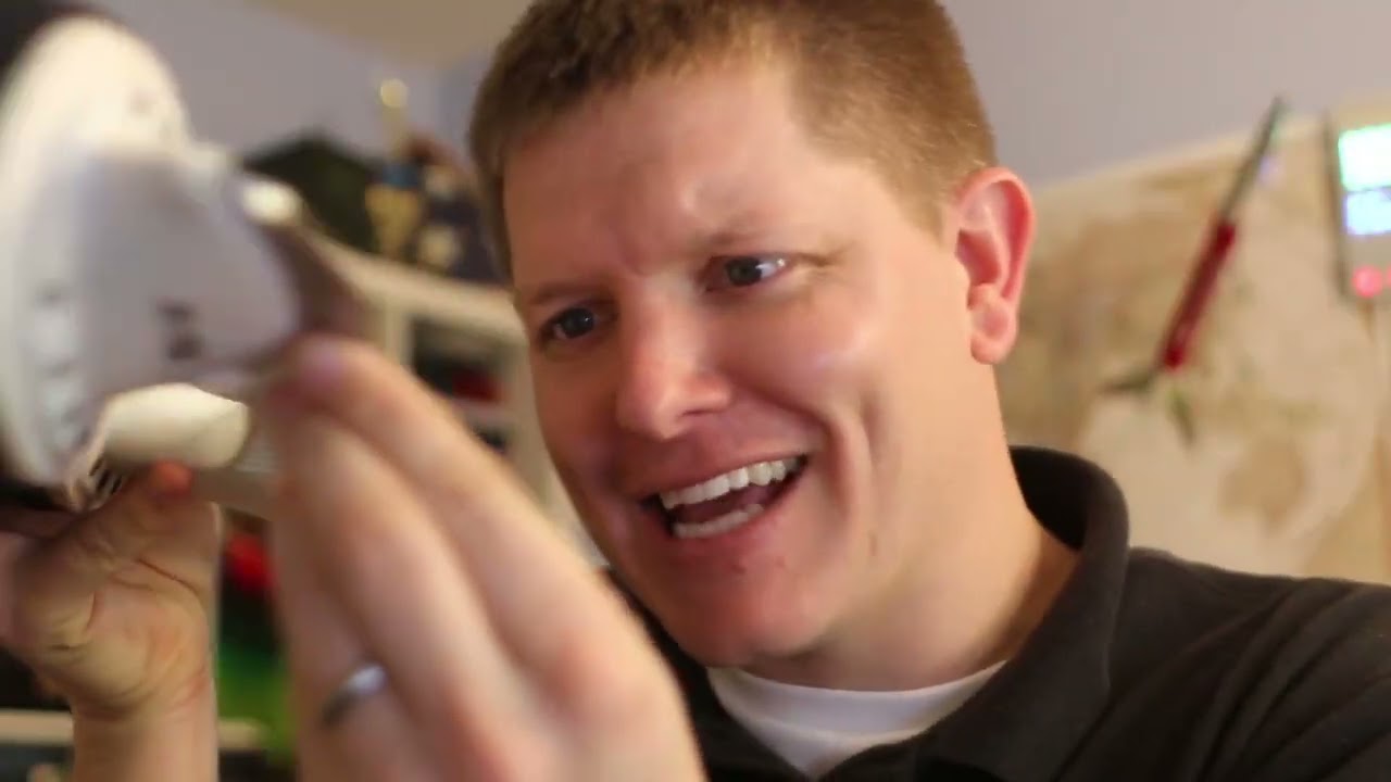 SmarterEveryDay! COLD HARD SCIENCE.The Physics of Skating on Ice (With SlowMo) - Smarter Every Day 1