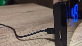 This Projection Alarm Clock Can Charge Your Phone