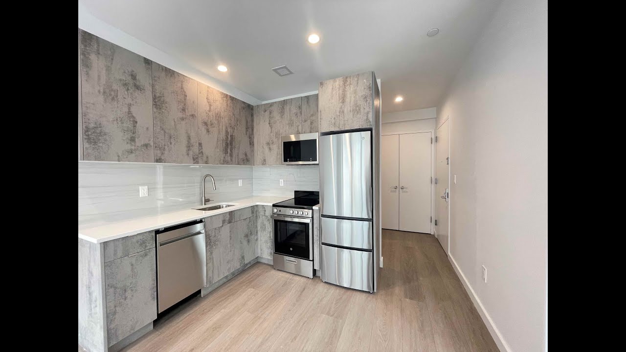 1661 Madison Ave 8a Upper East Side, 1 bed luxury apartment building. Central park location