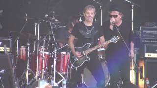 2016 Up Fest. Honeymoon Suite Love Changes Everything.