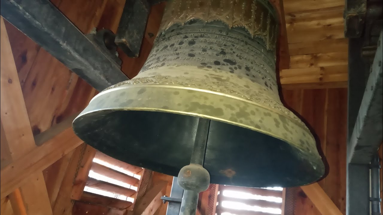 Dzwony kościoła pw. Wszystkich Świętych w Zakliczynie k. Myślenic.