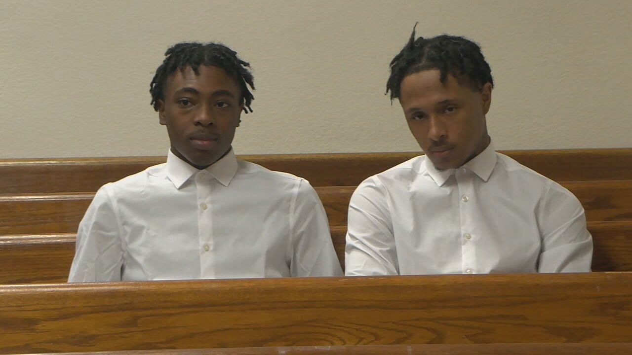 2 men arrested after fight on JCPS bus last week plead not guilty - YouTube