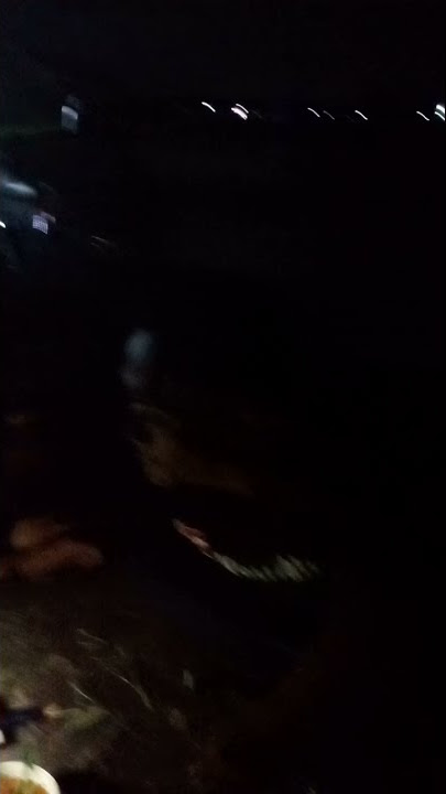 nongkrong di malam hari